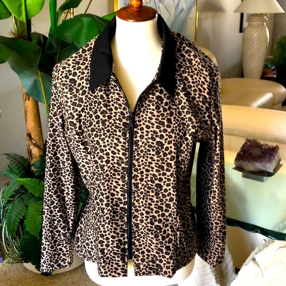 SZ M-L. JACKET NEVER HAD TAGS - Picture 1 of 3